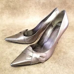 Nine West Womens NWBOOBOO Size 9 Silver Leather Slip On Pointed Toe 3.5" Heels